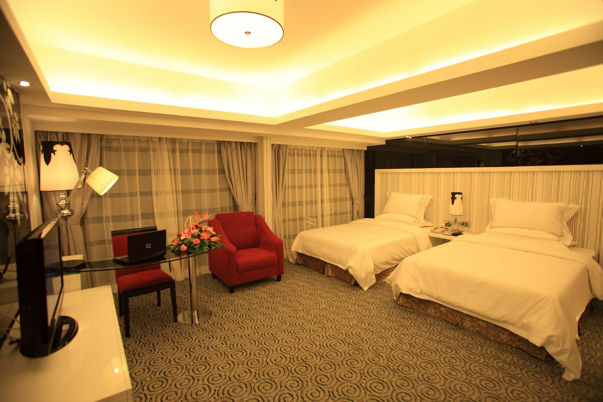 Perthden Hotel Shenzhen Exterior photo